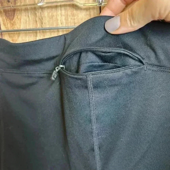 *Nike Pro Dri Fit Crop Women’s Black Leggings Size S - Picture 4 of 8